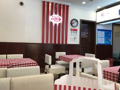 大堂-红宝石·鲜奶小方(莘庄店)