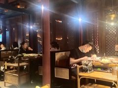 -老牌坊云南鱼豆花火锅(哈西万达店)