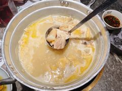 -禄婶鸡煲·打边炉