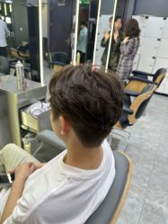 -藤野造型烫发染发