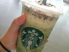 -星巴克臻选(莘庄仲盛店)