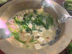 -姚记抚仙湖石锅鱼庄