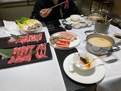 -红鼎豆捞·非遗鲍皇汤火锅(宝丰路店)