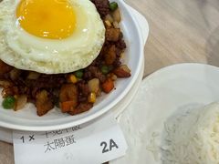 干免牛饭-喜莲咖啡