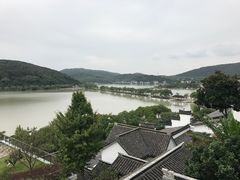 -南北湖湖光山居度假酒店