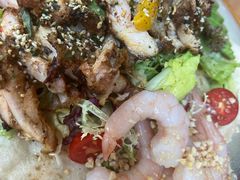 照烧鸡肉配牛油果拉法沙拉-HELLO 27 意面·沙拉·帕尼尼