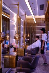 大厅-3AM HAIR SALON烫发染发接发