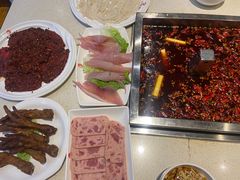 -小牛叔鲜切牛肉·火锅·烤肉自助(公济桥路店)