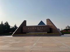 -上海市龙华烈士陵园