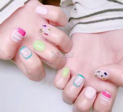 -逸日式美甲美睫工作室