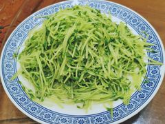清炒碗豆苗-孙府大院(步行街店)