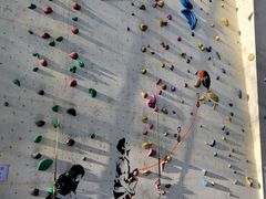 -问山MountQuest攀岩馆