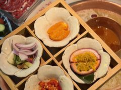 -菌自由丨野生菌火锅特色庭院餐厅(丽江古城店)