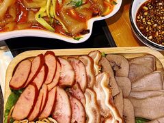 -炖四方东北铁锅炖·烧烤小龙虾(中豪国际店)