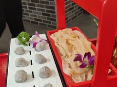 -欠火锅·水牛毛肚·团建聚餐·生日宴(何山路店)