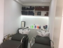 -E.L.K造型momopark店