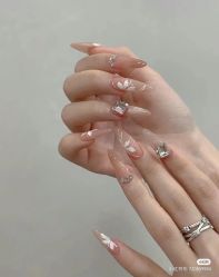 -星辰·新中式美甲美睫工作室