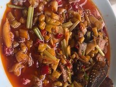 -严记小天府酸菜鱼(西四路店)