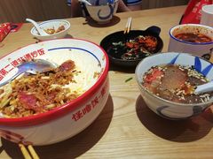 -怪噜范·老贵阳街头名小吃(数博万达店)