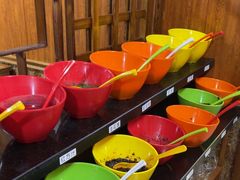 -果松木炭酸菜铜火锅·外婆参鸡汤