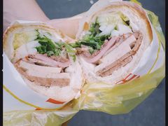 -Bánh Mì Huynh Hoa