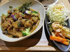 日式咖喱杂蔬鸡肉小麦饭-HELLO 27 意面·沙拉·帕尼尼