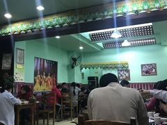 大堂-清真新疆叶尔羌烤肉店(新香洲店)