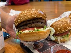 -The Habit Burger Grill 哈比特汉堡(复兴soho店)