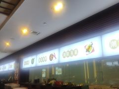 -潇湘华天大酒店-湘·悦美食街(芙蓉中路店)