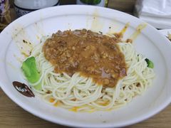 -刘国涛老杂酱(电报路店)