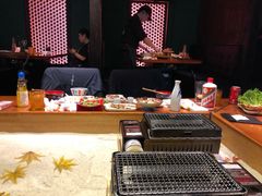 大堂-肉魁屋·烧肉·烧鸟·酒场(高新店)