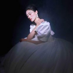 点击看大图 -经典婚纱摄影美学馆·私人定制