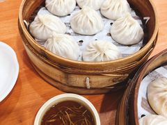 鲜肉小笼-莱莱小笼·乔艾