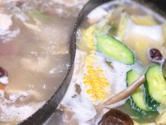 -乐领拈花溪·林涧食韵