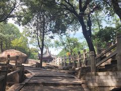 -灵岩山风景区