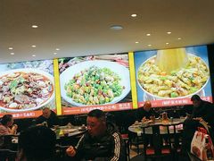 -川流不息·地道川菜·小龙虾(松东路店)