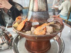 -一口猪海鲜浑锅·东北家常菜