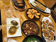 -老东镇啤酒屋海鲜加工·蒸汽海鲜·海鲜烧烤(台东店)