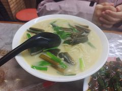 -三百碗宝应长鱼面(板仓街店)