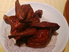招牌烤乳鸽-石岐佬中山菜馆(张溪店)