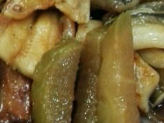 海鳗蒸萝卜-滨海小渔村·海肠捞饭·鲅鱼水饺·特色老火鱼丸汤(华田店)