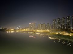 -南京眼步行桥