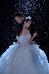 -雪中彩影婚纱摄影·微光艺术中心