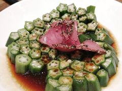 黑椒牛肉拼秋葵-将相和·海鲜蒸饺大连菜