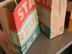 -星巴克(西藏路店)