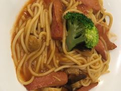 鲜茄鸡肉肠烩意粉-新世界餐厅(万达店)