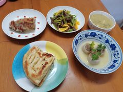 -爱贝尔高端月嫂(母婴护理)
