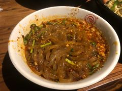 -万记麻辣烫国展总店