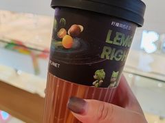 -柠檬向右(宝杨宝龙店)