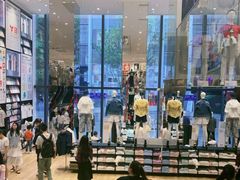 -优衣库(深圳万象天地旗舰店)